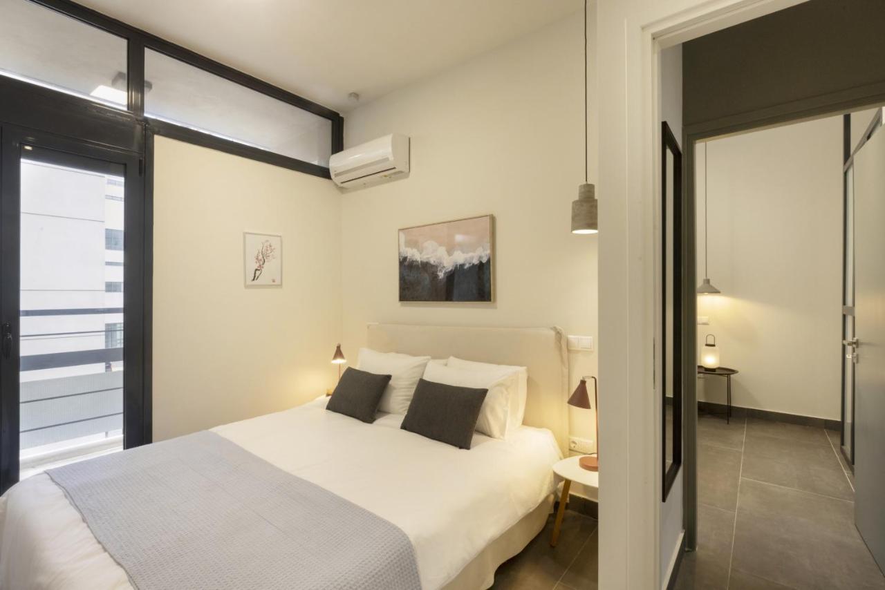 Apartamento Α Rare Lux Artistic Renv Gem Opposite Emst Museum Atenas Exterior foto